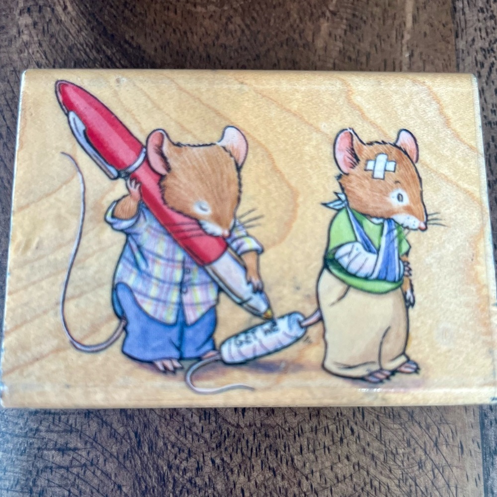 Rubber Stamp Town Mouse by Inkadinkado 1999